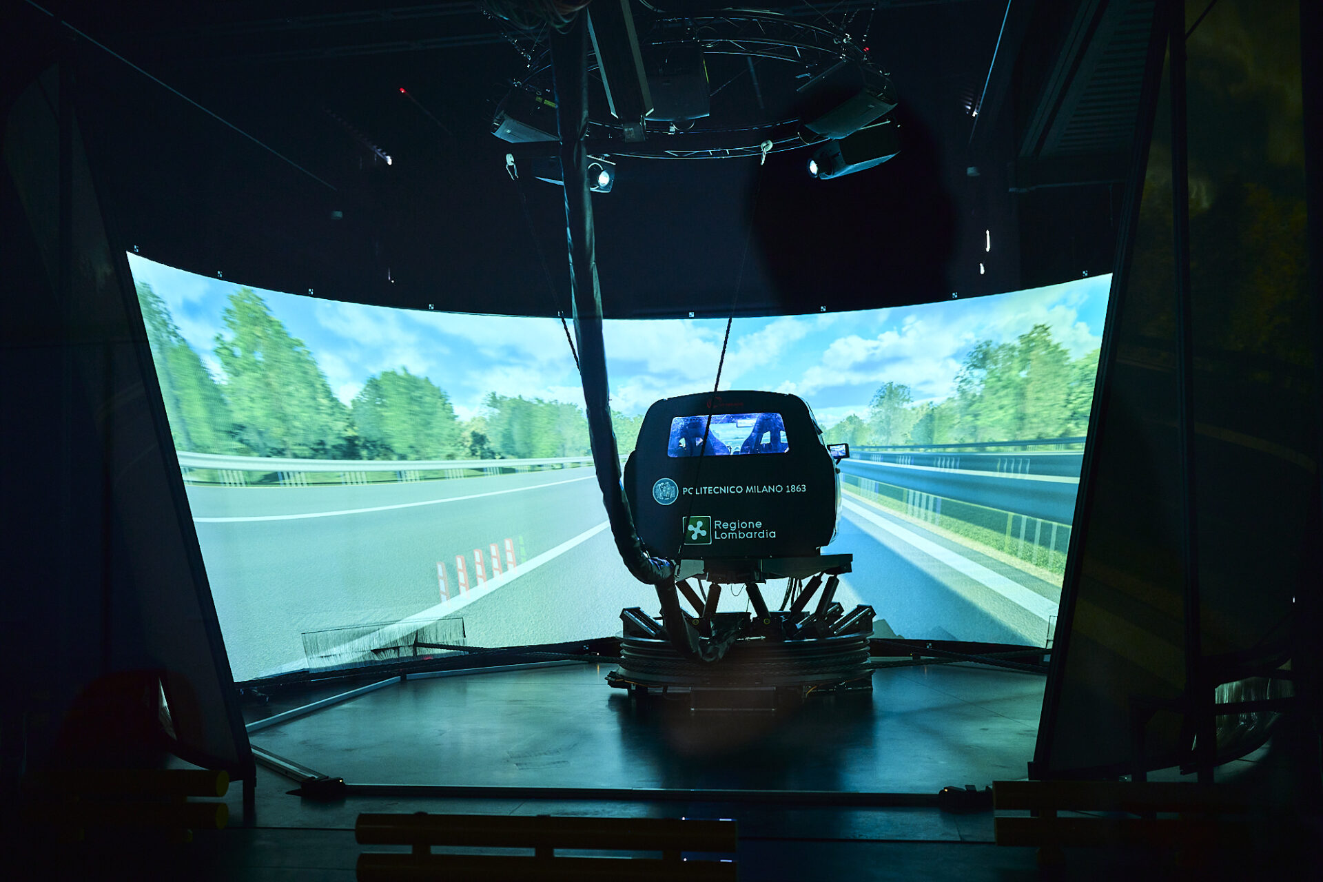 cantieri-in-autostrada-e-incidenti?-in-campo-droni-e-un-simulatore-di-realta-virtuale