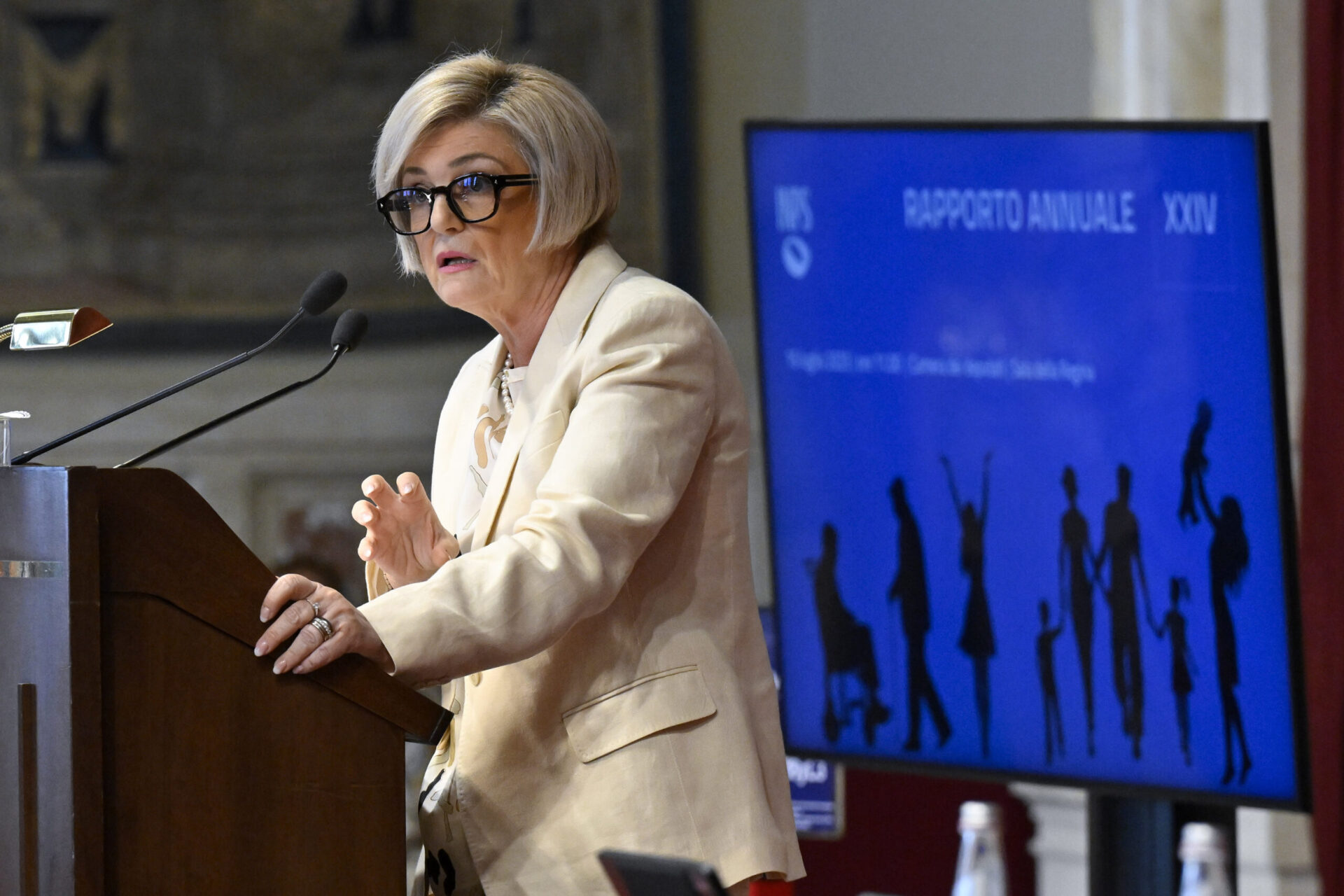 pensione,-quando-si-va-in-italia?-nel-2024-l’eta-di-accesso-sale-di-6-mesi,-a-64,8-anni