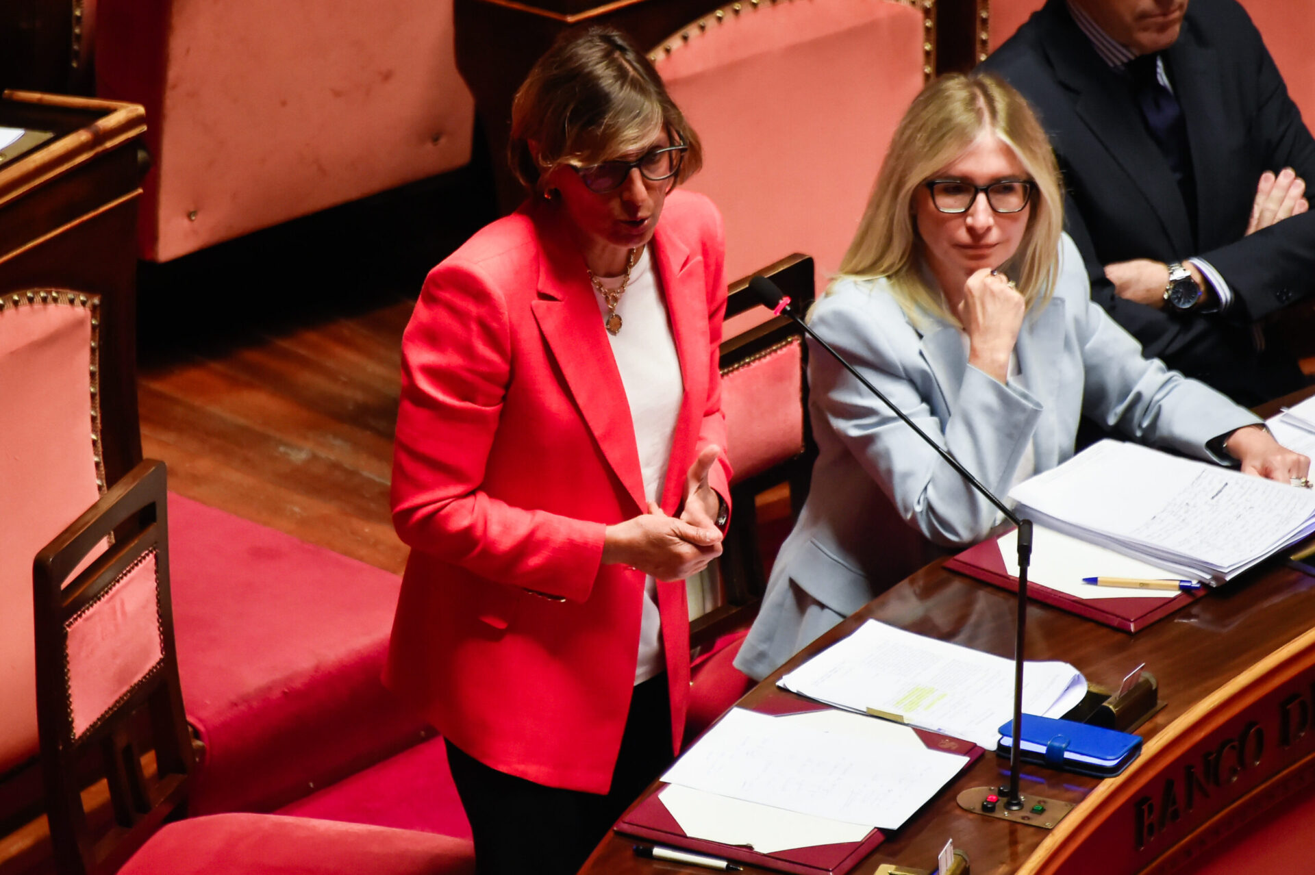 violenza-contro-le-donne:-al-senato-slitta-l’ok-al-ddl-sul-consenso-informato,-caos-alla-camera
