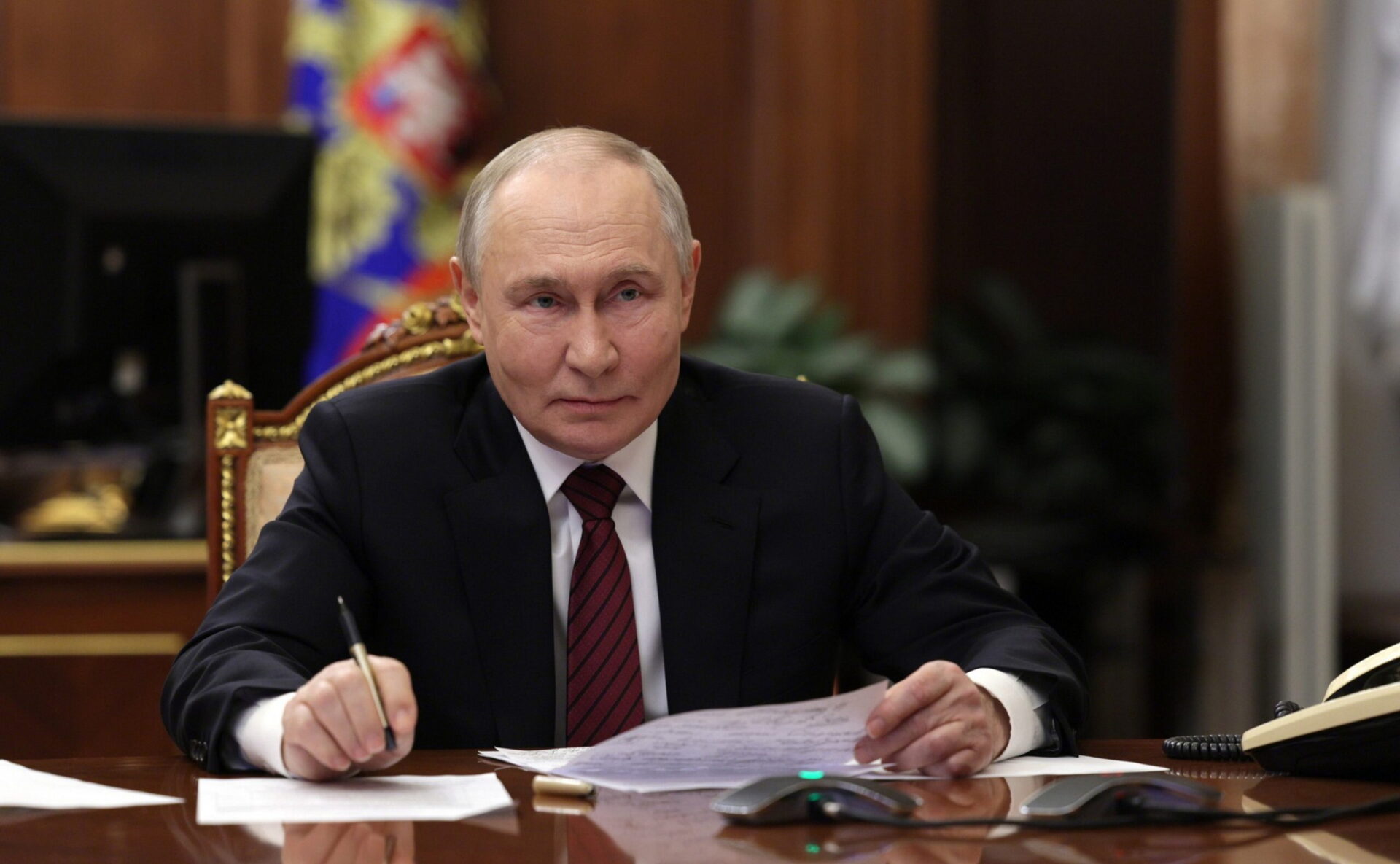 putin-attacca-l’ue-sugli-asset-russi:-“non-e-furto,-e-rapina”