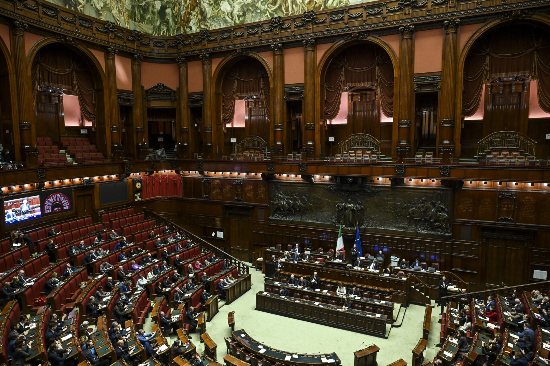 la-camera-approva-la-manovra.-giorgetti:-“la-riforma-delle-pensioni-nel-2026”