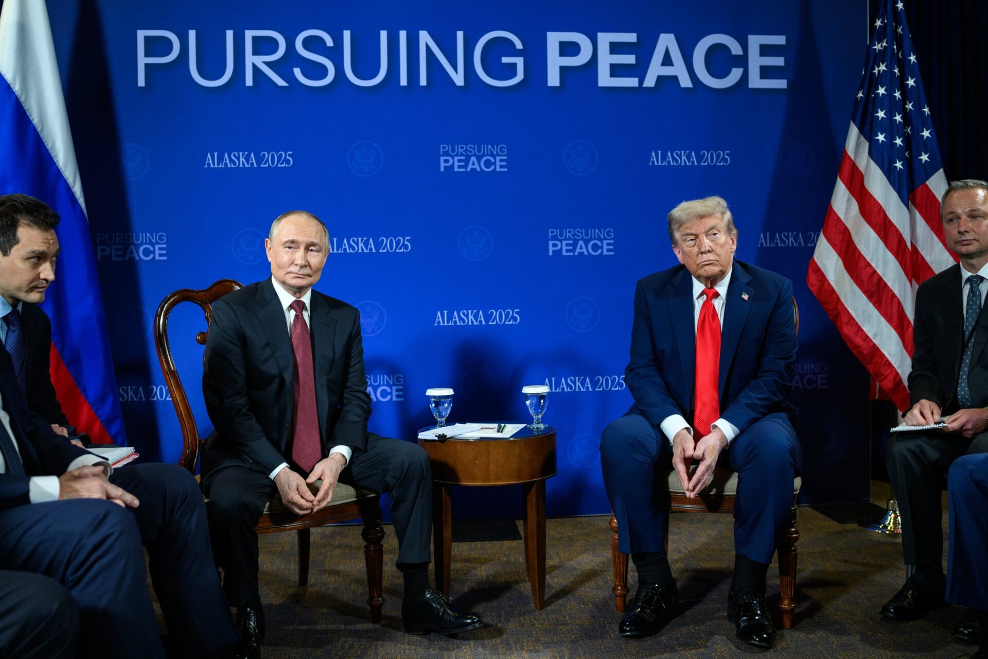board-of-peace-per-gaza,-trump-conferma:-“ho-invitato-anche-putin-e-la-cina”.-perche-serve-un-miliardo-di-dollari-per-entrare