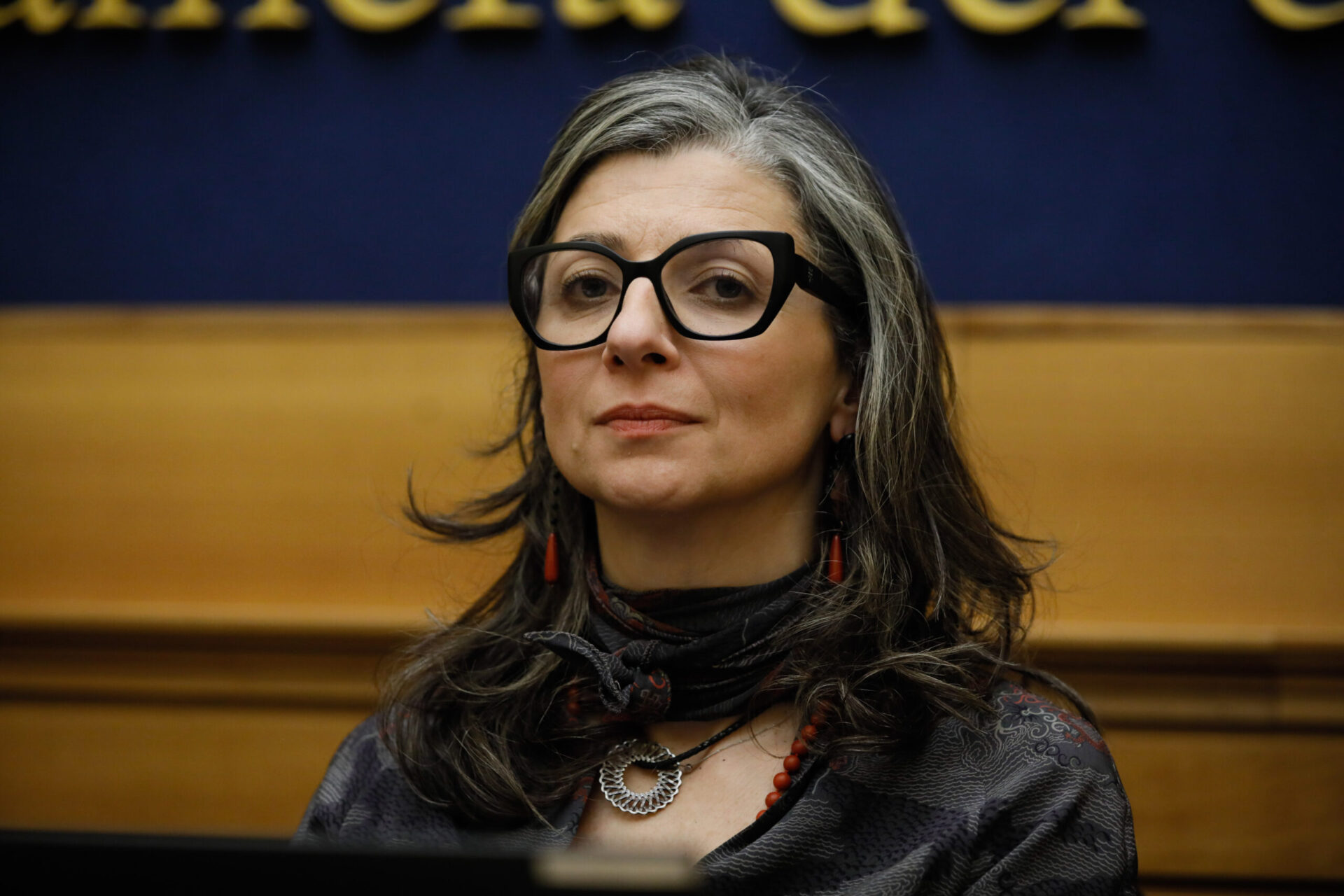 il-“caso”-albanese,-la-francia-ne-chiede-le-dimissioni-dall’onu,-lei-replica:-“la-critica-e-legittima,-la-diffamazione-no”