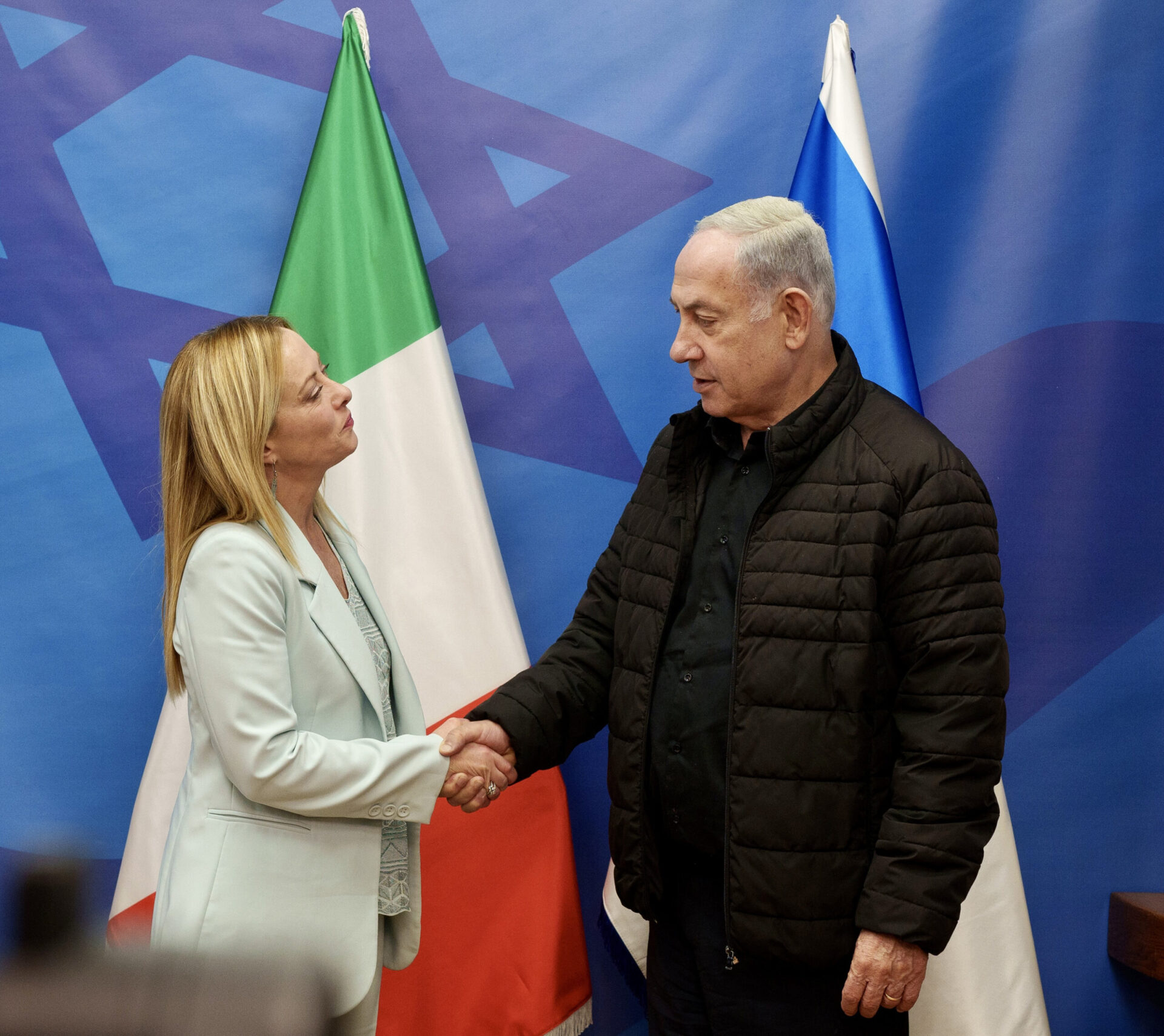 memorandum-italia-israele-sulla-difesa,-il-governo-fa-un-passo-indietro.-meloni:-“sospeso-il-rinnovo-automatico”