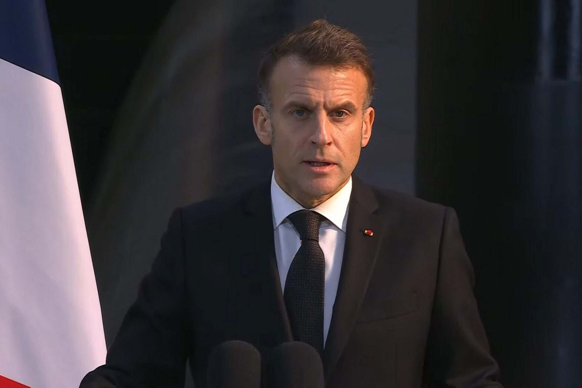 attacco-contro-l’unifil-in-libano,-morto-un-militare-francese.-macron:-“tutto-lascia-pensare-sia-responsabilita-di-hezbollah”