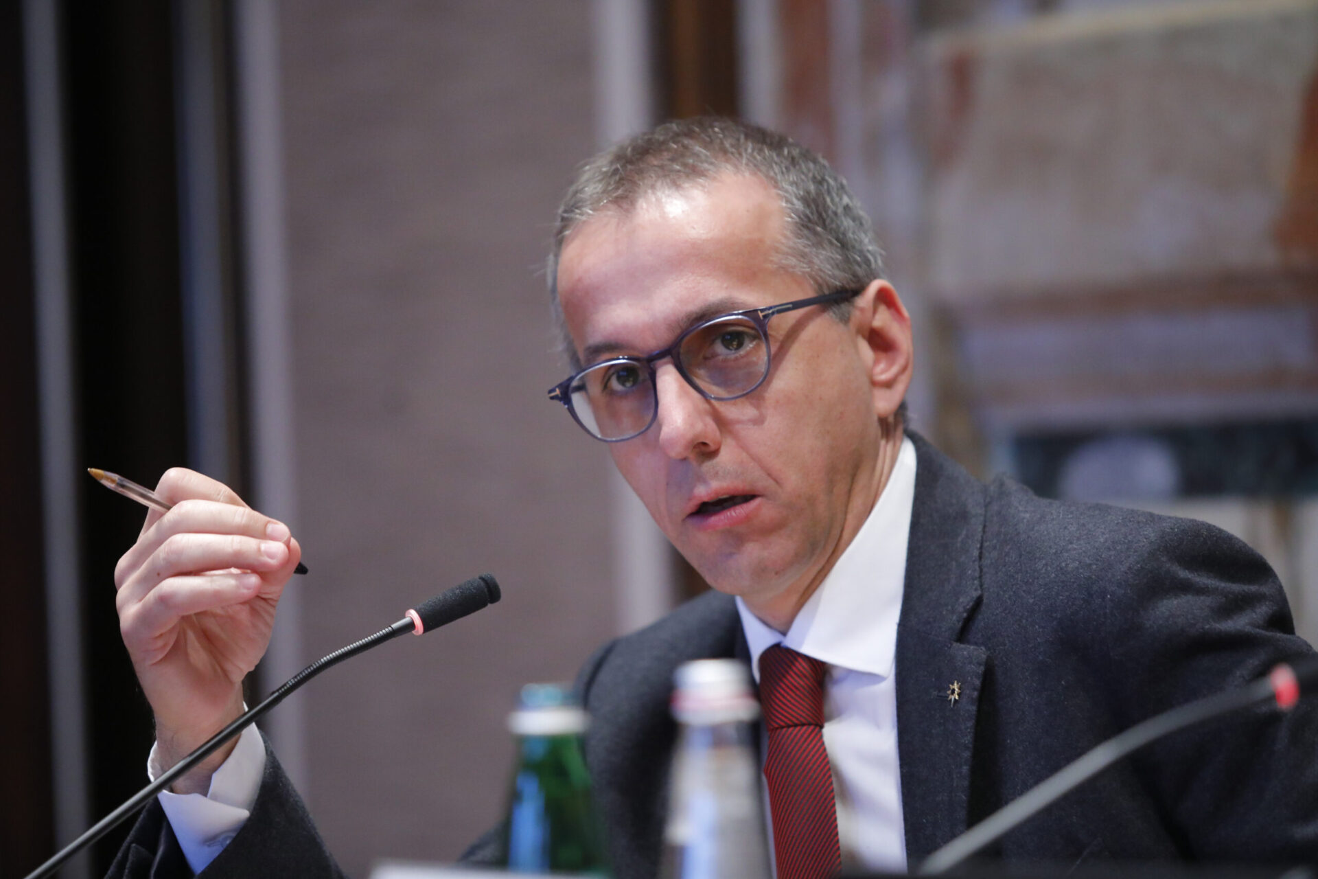 dl-sicurezza,-e-polemica-sui-compensi-per-i-rimpatri.-di-marco-(anf):-“no-agli-avvocati-collaborazionisti”