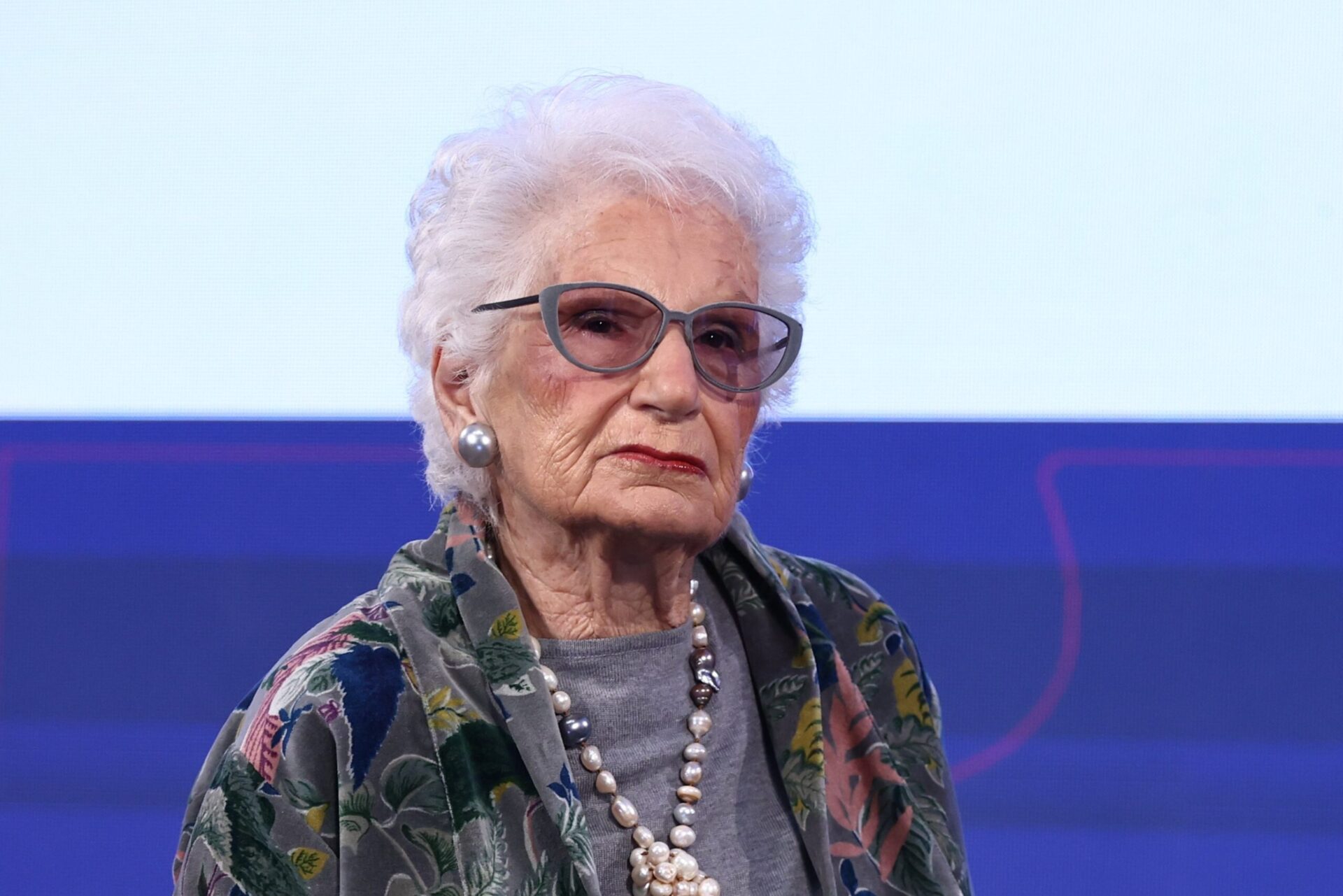 liliana-segre:-“il-mondo-dell’odio-e-sempre-piu-vasto.-a-quasi-96-anni-mi-scrivono:-‘perche-non-muori?’”