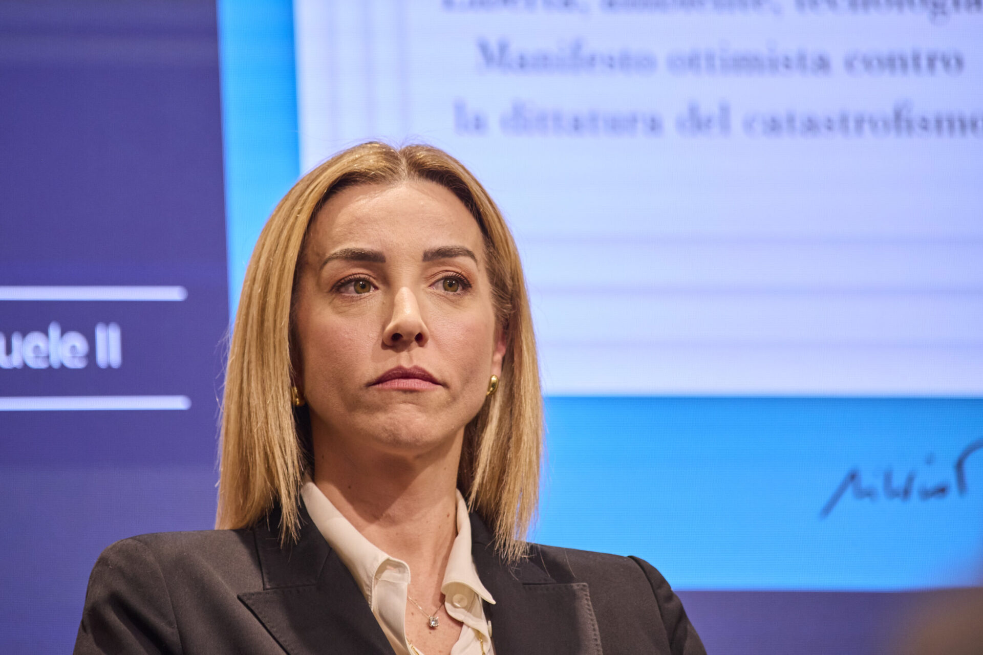 video-|-silvia-salis:-“chi-mi-ha-dato-della-p*****a-sui-social-paghera”