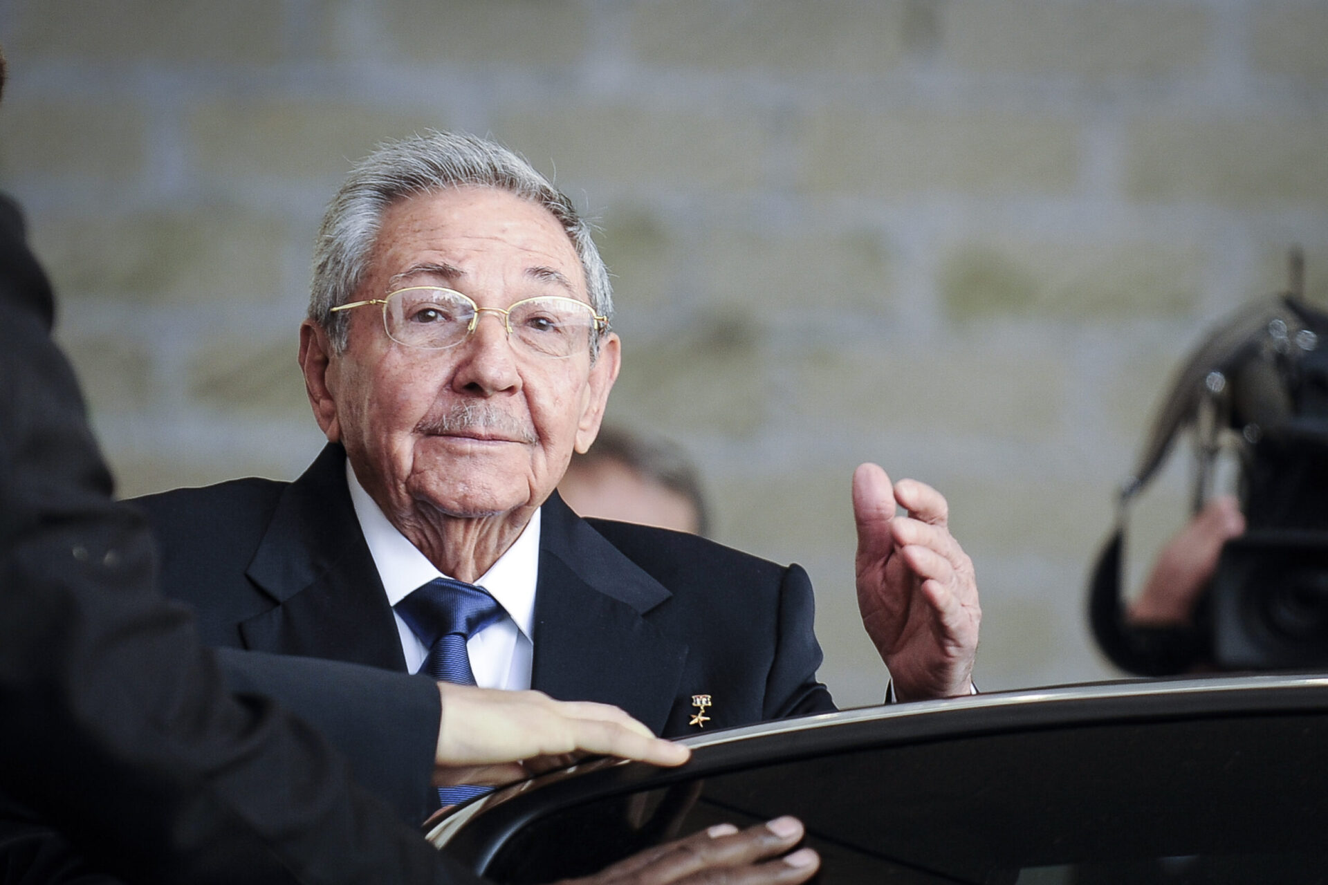 la-portaerei-di-trump-ai-caraibi,-cuba-prova-a-trattare