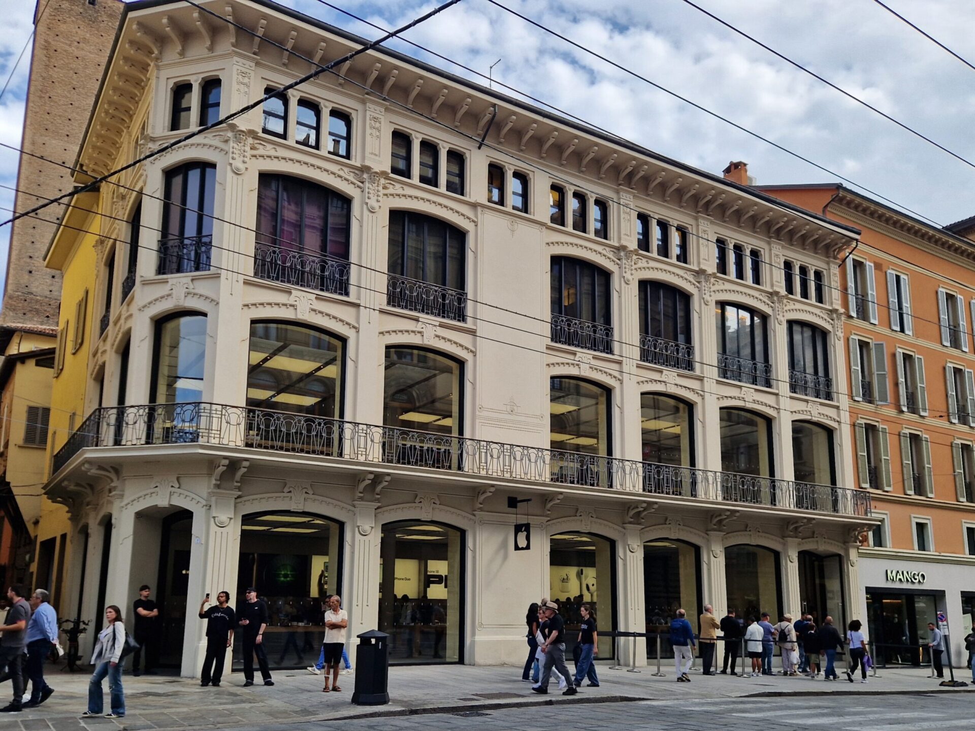 lavoratori-della-apple-in-sciopero:-“basta-precariato,-part-time-da-15-anni”