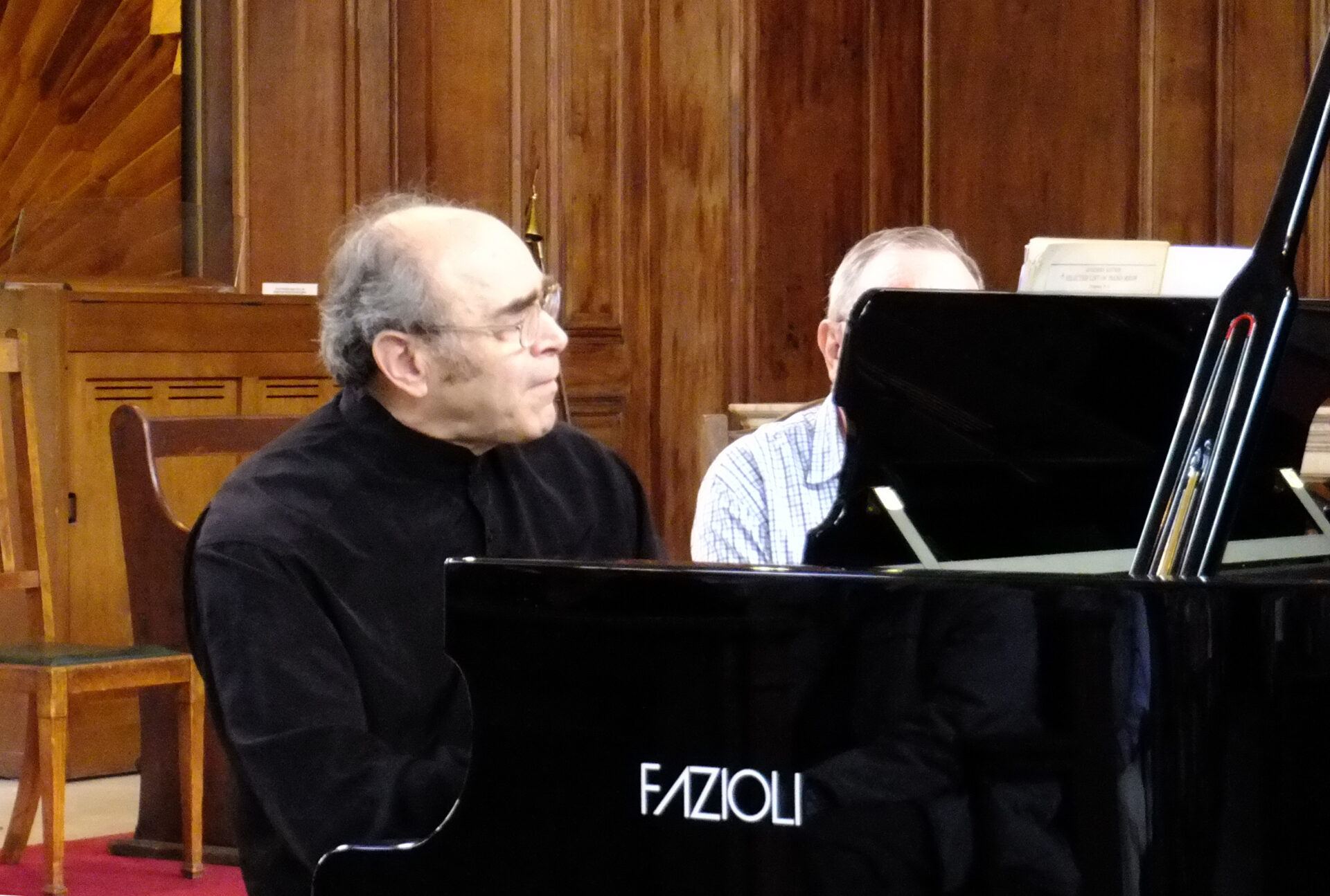 alberto-portugheis,-un-pianoforte-per-la-pace