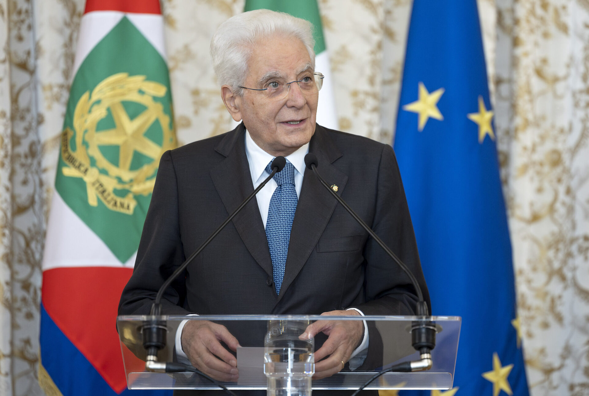 mattarella:-“la-scuola-e-aperta-a-tutti,-no-a-ghetti-e-barriere”